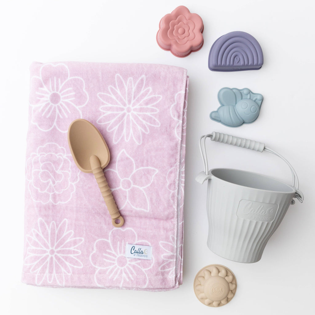 The Kenzie Beach Towel - Blossom: Petal Pink